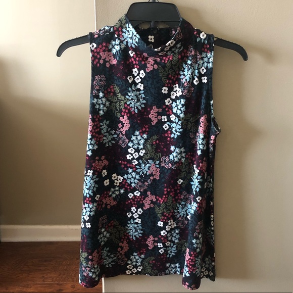 LOFT Tops - Loft Mock Neck Floral Top
